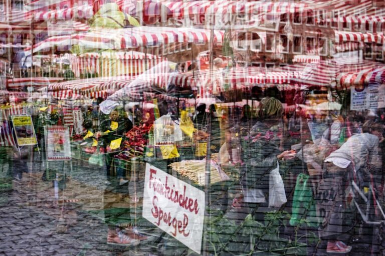 Photo Colorful market