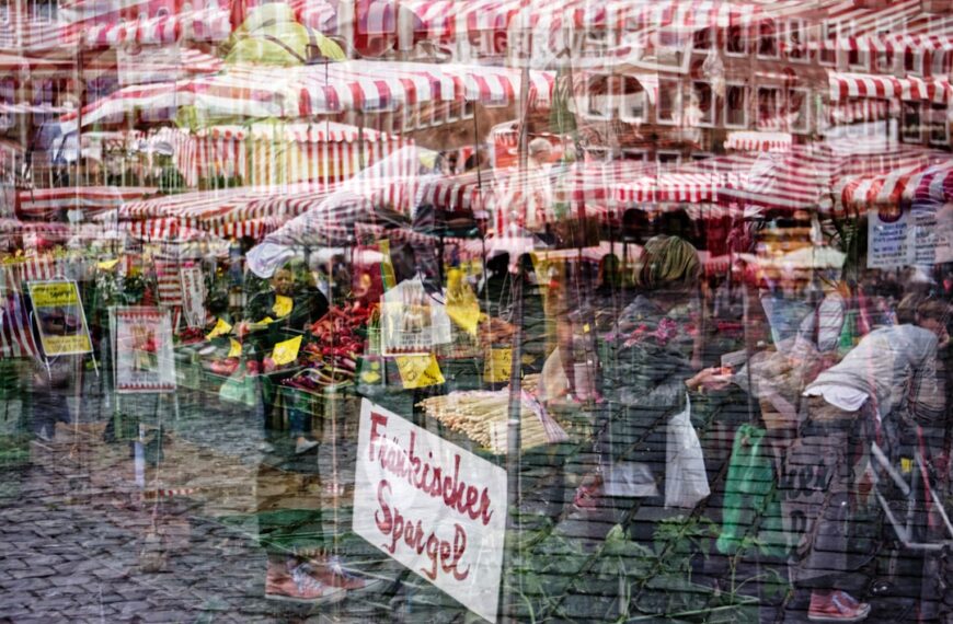 Photo Colorful market